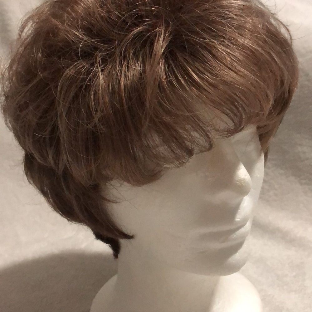 Light golden brown color wigs